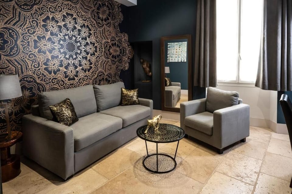Superior Suite, City View | Living area | Printers