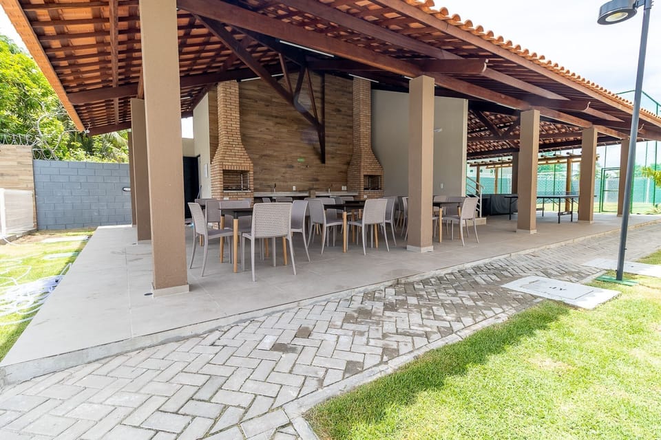 Apartment | Outdoor dining