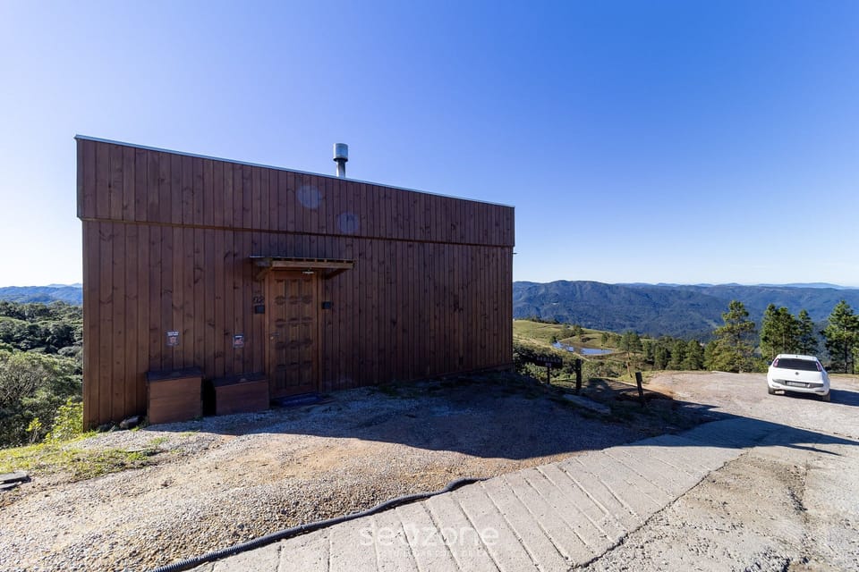 Basic Chalet | Exterior