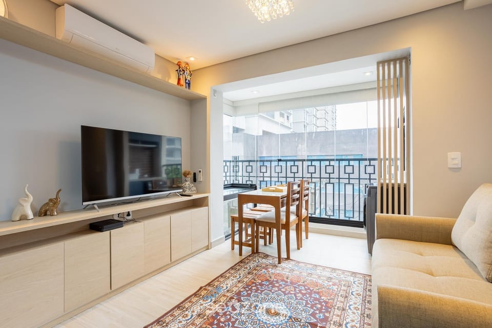 Basic Apartment | Living area