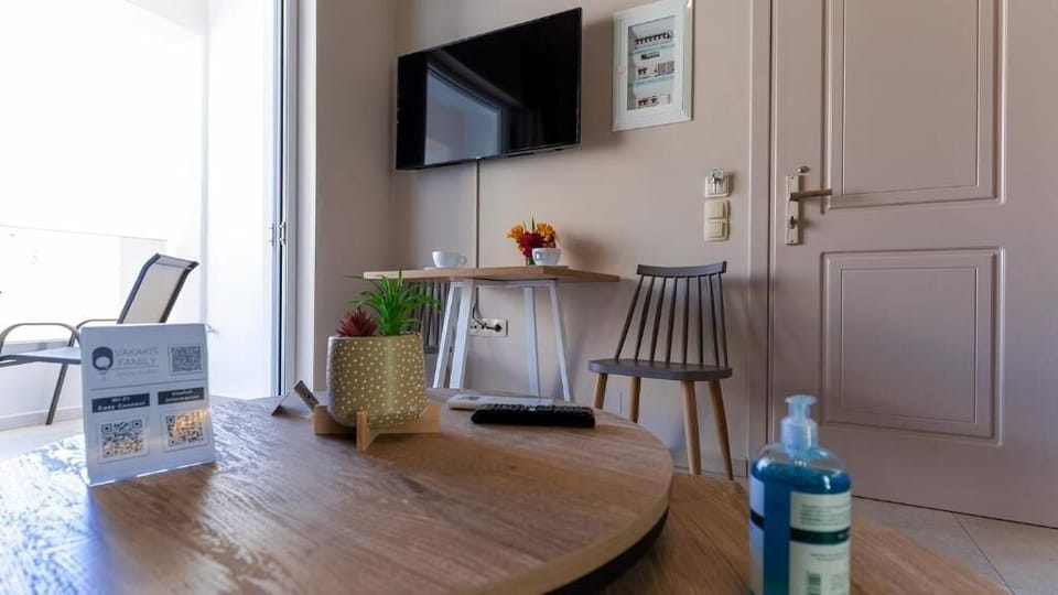 Apartment, Balcony, City View | Interior