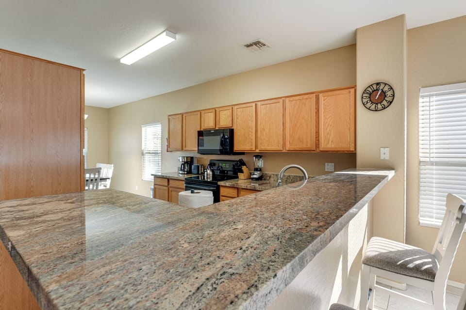 House (4 Bedrooms) | Interior