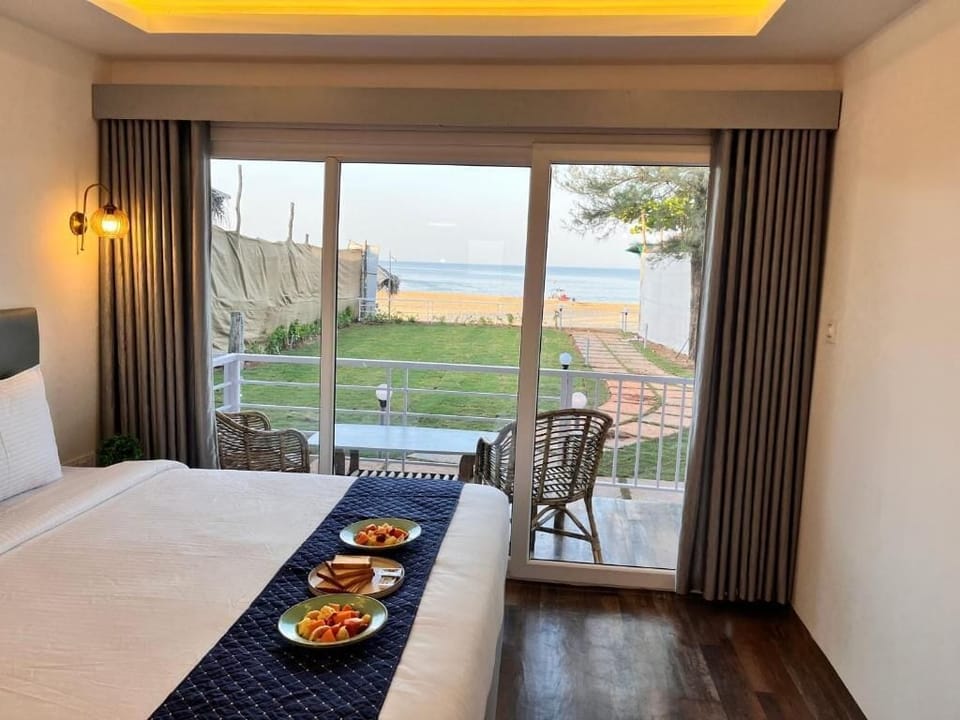 In-room safe, iron/ironing board, free WiFi