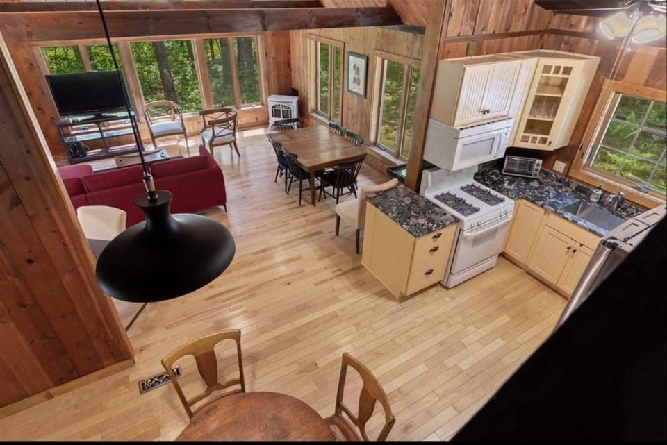 Villa, 4 Bedrooms | Private kitchen | Coffee/tea maker, fridge, oven, toaster