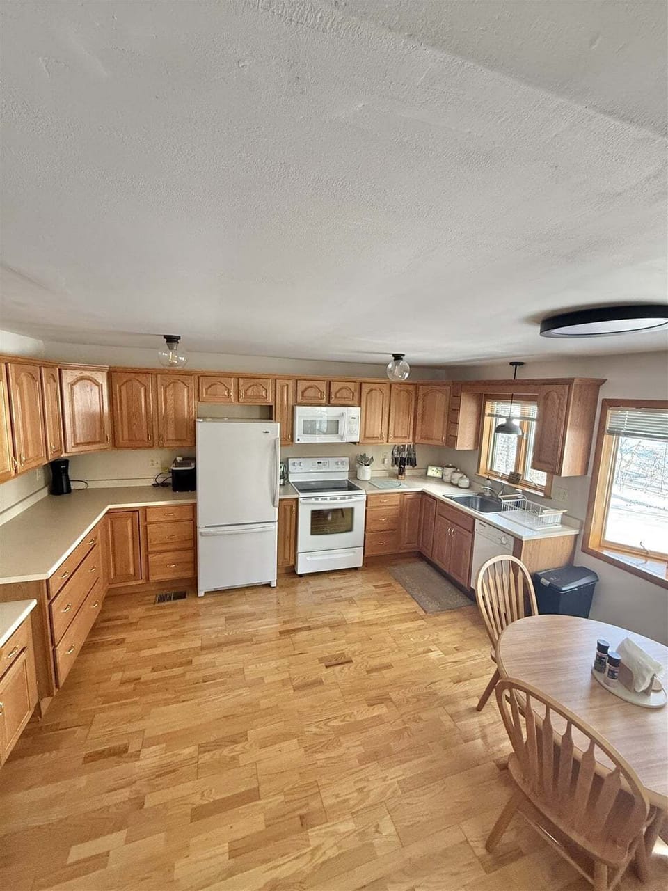 Villa, 3 Bedrooms | Private kitchen | Fridge, oven, coffee/tea maker, toaster