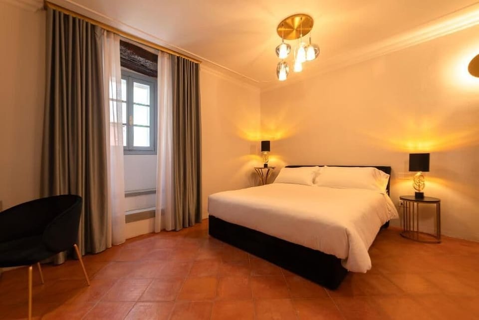Deluxe Double Room, City View