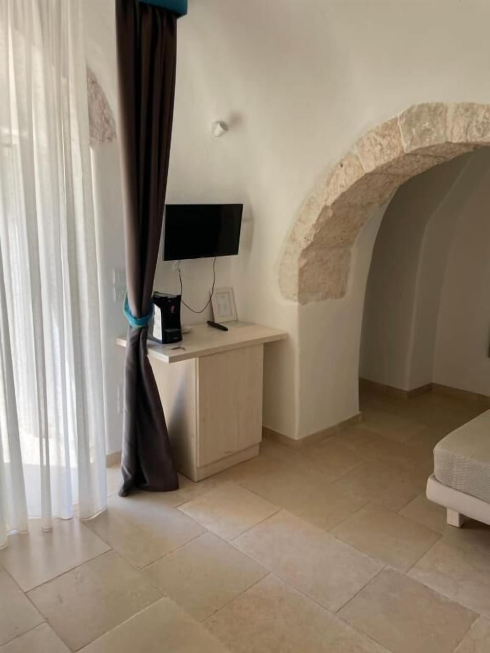 Superior Room | Living area | Flat-screen TV