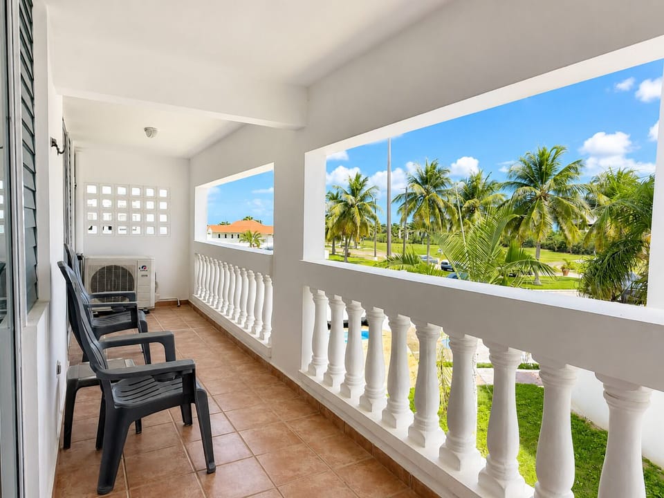 Apartment, Balcony, Mountain View | Property grounds