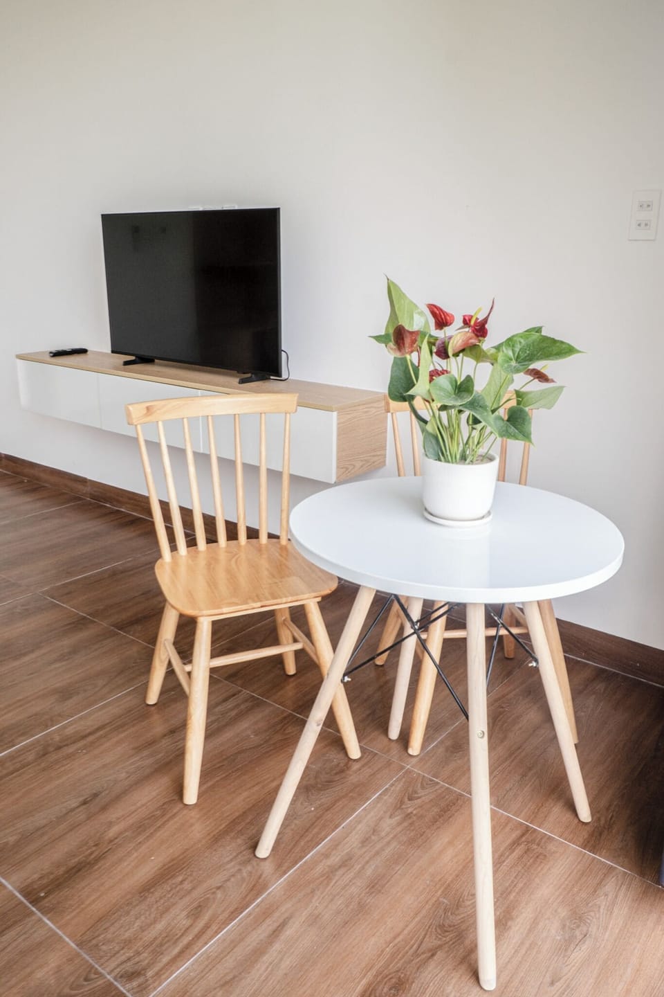 Deluxe Double Room, Balcony, Garden View | Dining