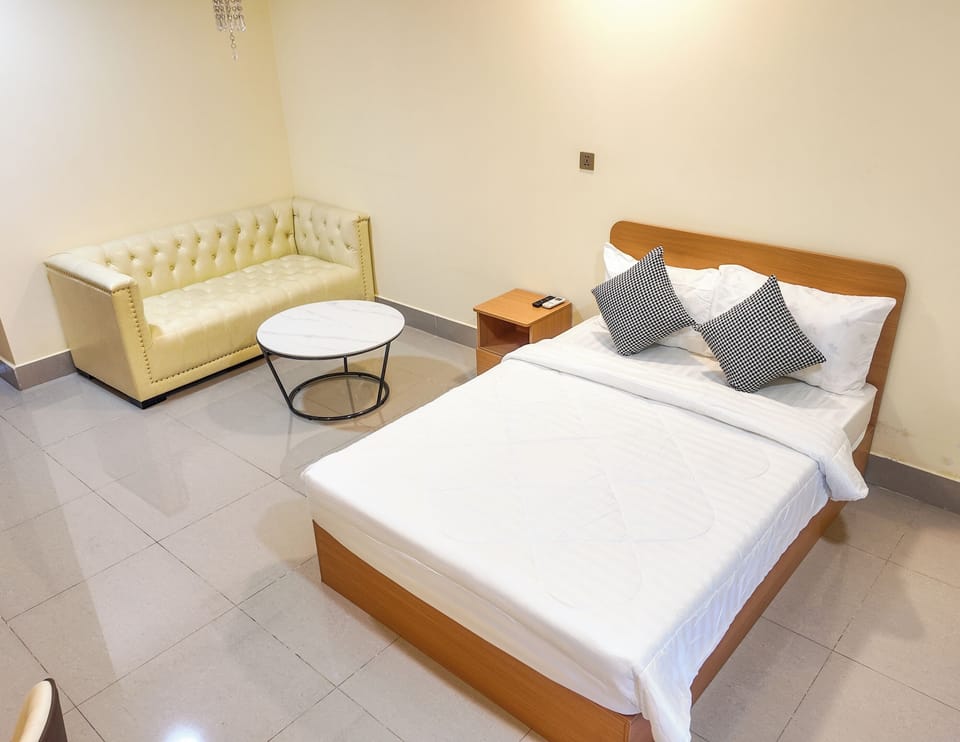 Deluxe Double Room, City View | Desk, laptop workspace, free WiFi