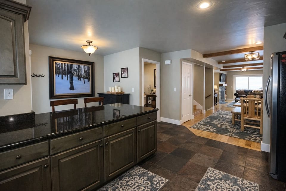 House, 3 Bedrooms | Dining