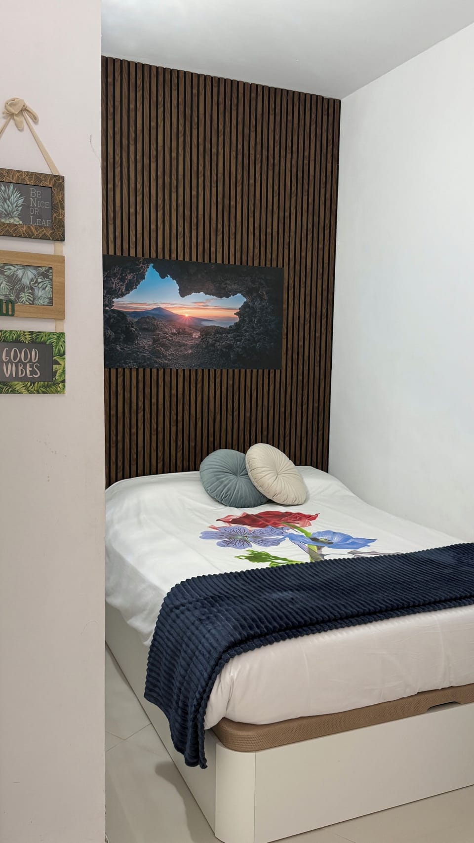 Comfort Apartment, Sea View | Blackout drapes, free WiFi, bed sheets