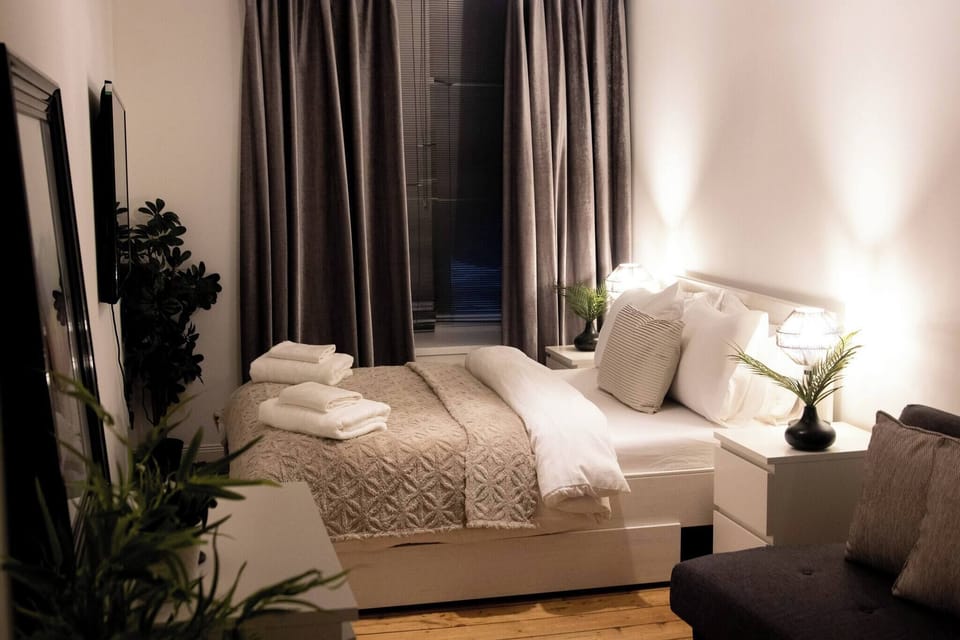 Urban One Central Location Apartment in Aberdeen