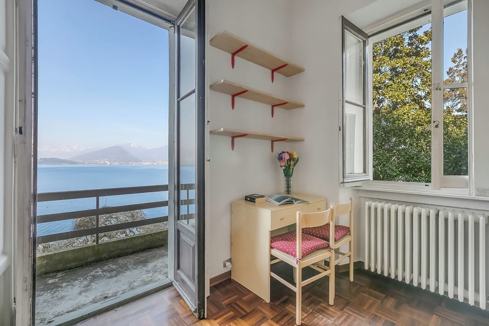 Standard Villa, 3 Bedrooms, 2 Bathrooms, Lakeside (Villa Incanto Sul Lago: Lakefront,) | Interior