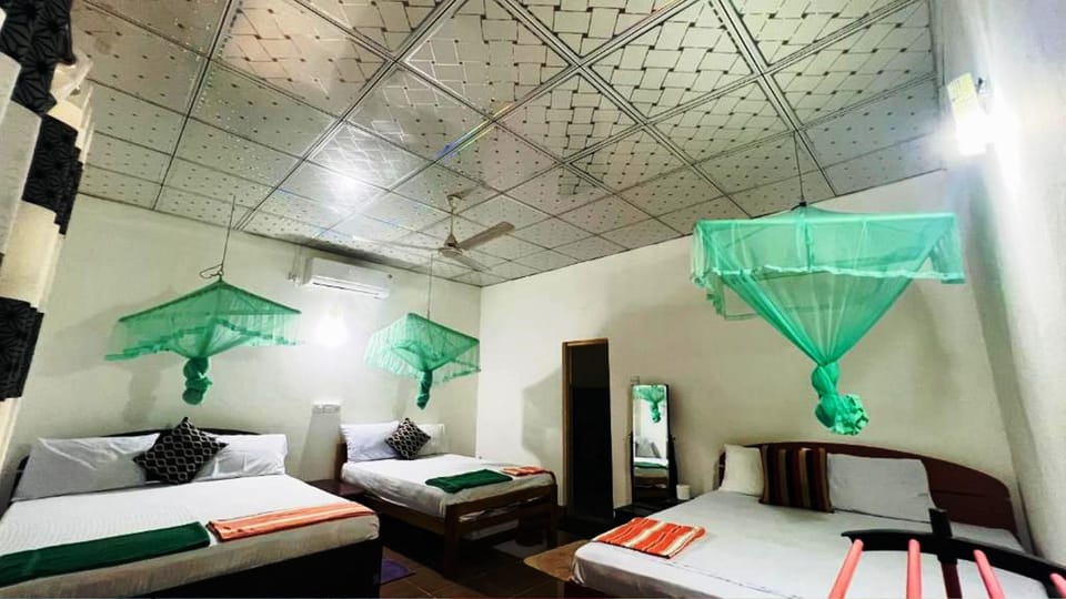 Comfort Double Room, Garden View | In-room safe, desk, laptop workspace, soundproofing