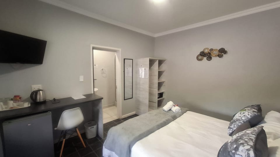 Deluxe Double Room, Garden View