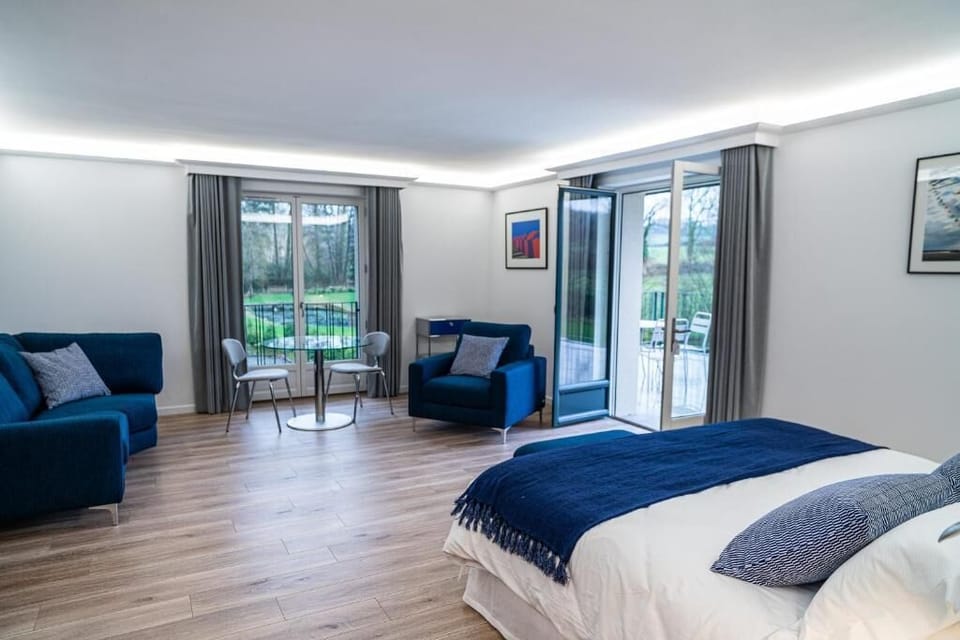 Deluxe Suite, Garden View