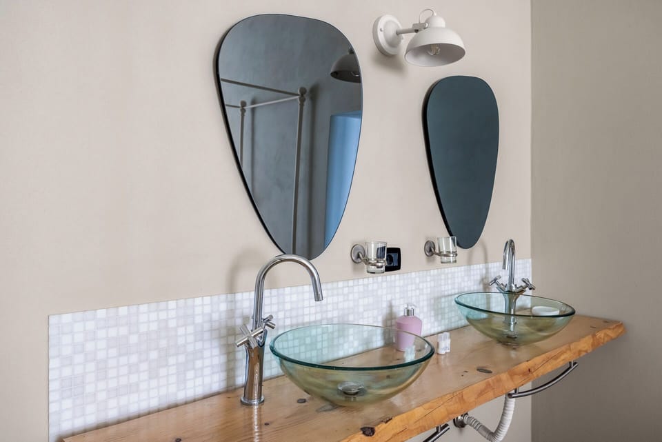 Family Quadruple Room, Balcony, City View | Bathroom | Soap, shampoo, toilet paper