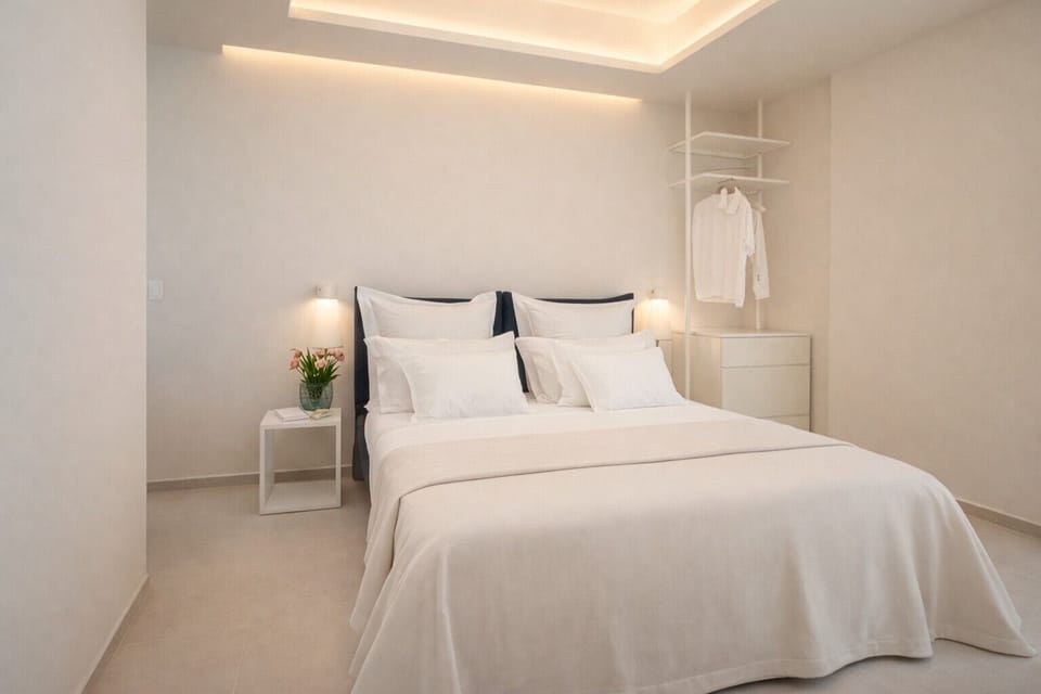 Comfort Double or Twin Room | Minibar, in-room safe, WiFi (free), bed sheets