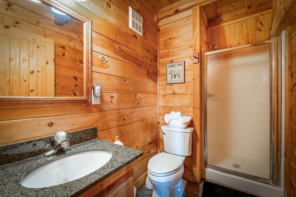 Luxury Smoky Mtn Retreat w Panorama Views Hottub Apartment in Sevier County