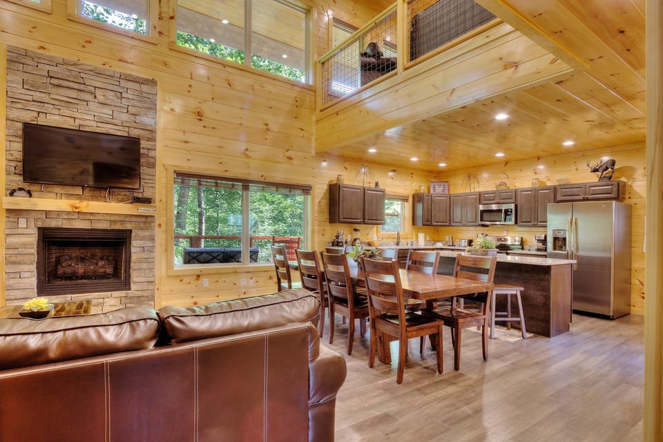 House | 5 bedrooms, high-speed internet