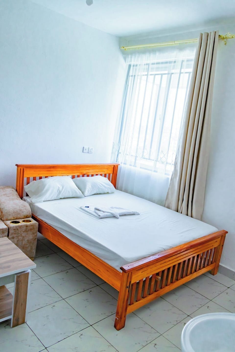 Deluxe Single Room | Individually decorated, individually furnished, free WiFi, bed sheets