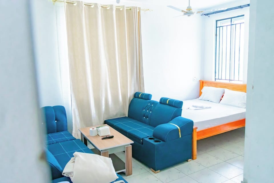 Deluxe Double Room | Individually decorated, individually furnished, free WiFi, bed sheets