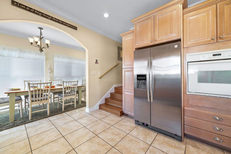 House | 5 bedrooms, Internet