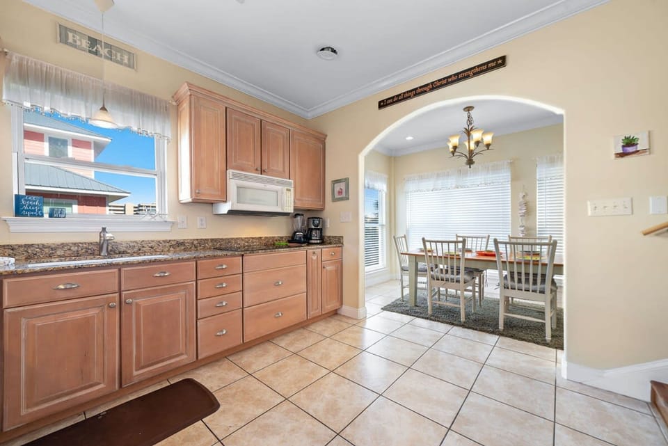 House | 5 bedrooms, Internet