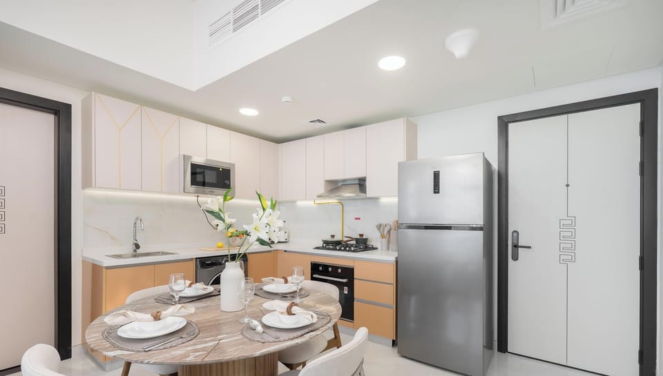 Luxury Apartment, Balcony, City View | Private kitchen | Full-size fridge, microwave, oven, stovetop