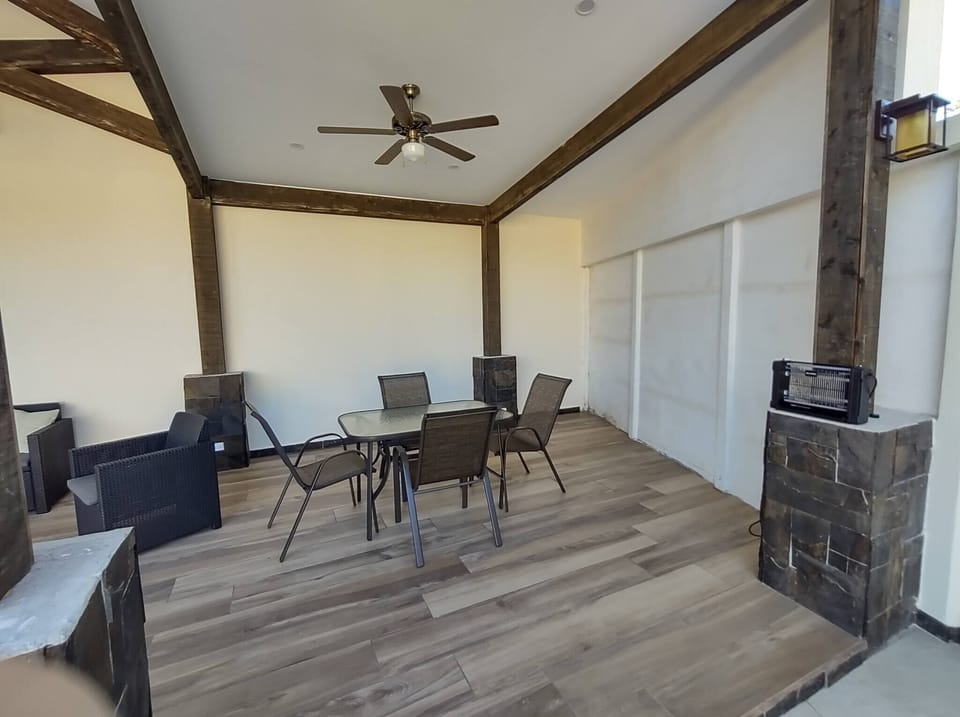 House, 2 Bedrooms, Smoking | Dining