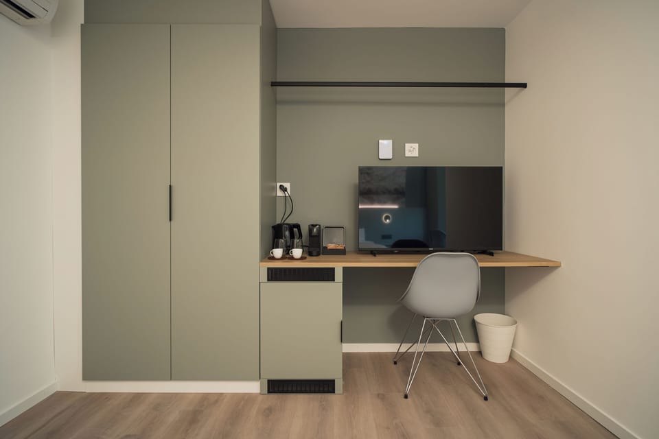 Comfort Double Room | Free minibar, desk, laptop workspace, free WiFi