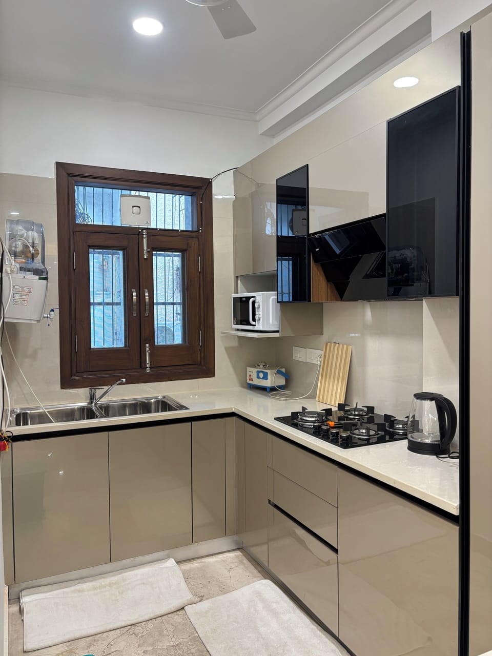 Apartment, Balcony, City View | Private kitchen