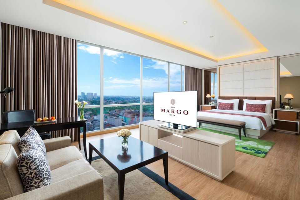 Minibar, in-room safe, desk, soundproofing