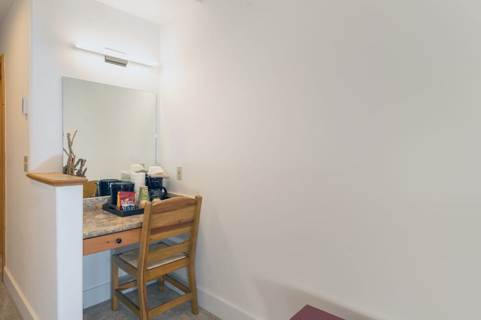 Room, 1 Bedroom | Interior