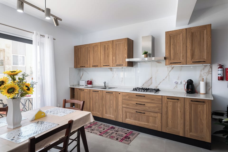 Apartment, City View | Private kitchen