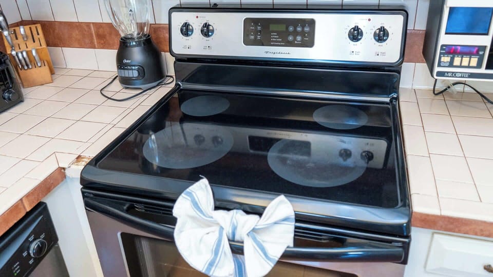 Condo, Multiple Beds, Kitchen, Pool View (Atol Duplex - #2) | Private kitchen