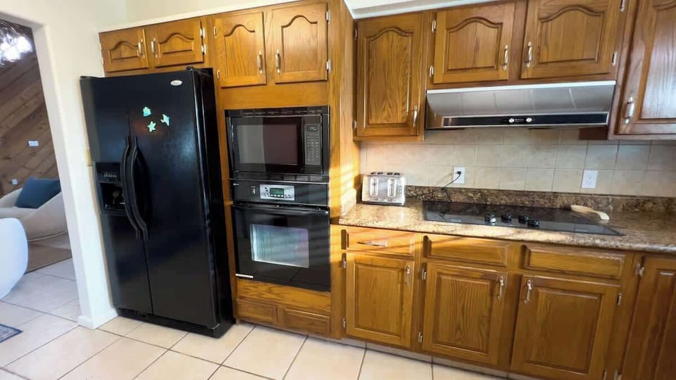 House, Multiple Beds, Pool Access, Pool View (Dolphin House) | Private kitchen