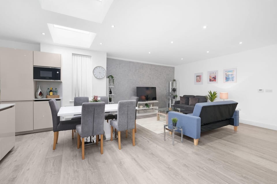 Standard House | Living area | 42-inch Smart TV with digital channels, Netflix, streaming services