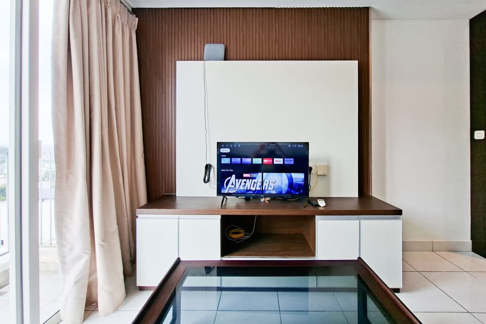 Standard Apartment | Television