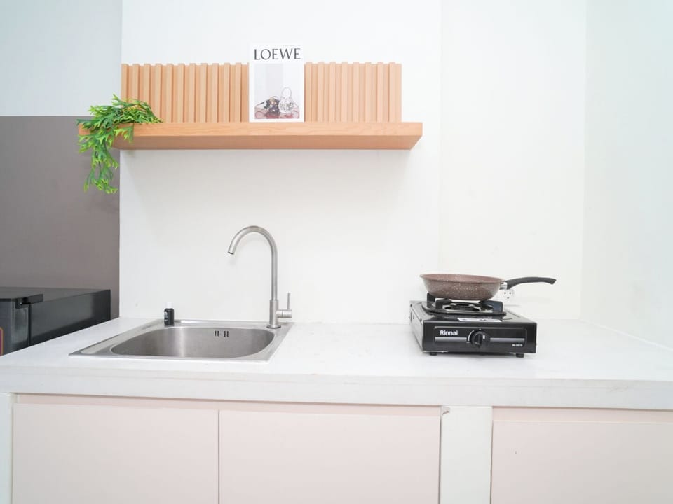 Standard Studio | Private kitchen | Electric kettle