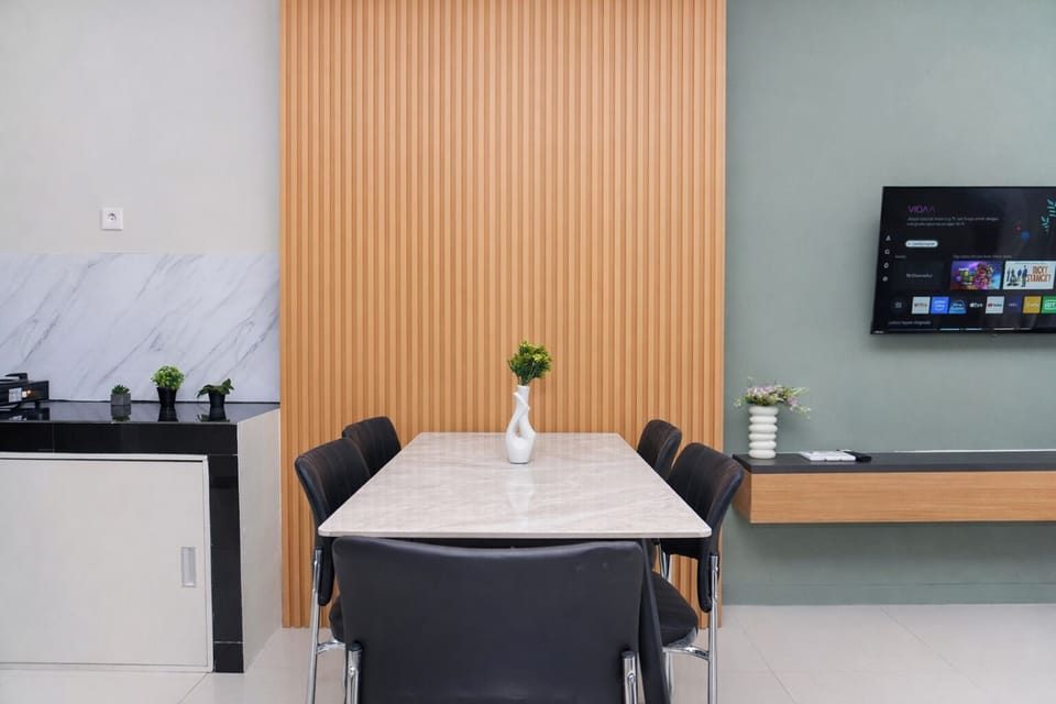 Standard Apartment | Dining room