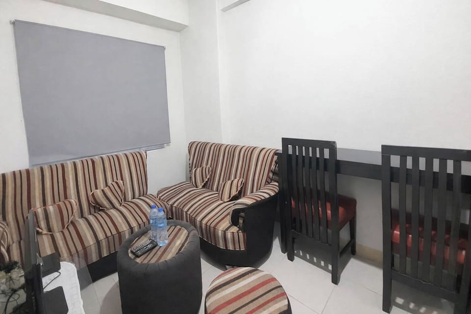 Standard Apartment | Living room