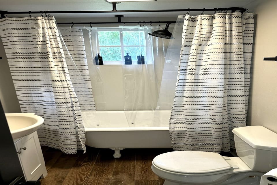 House | Bathroom