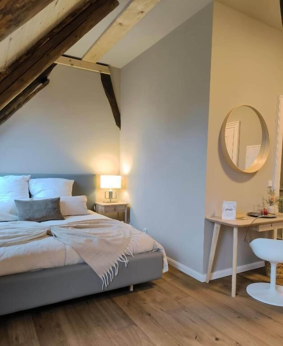 Superior Double Room | Desk, free WiFi