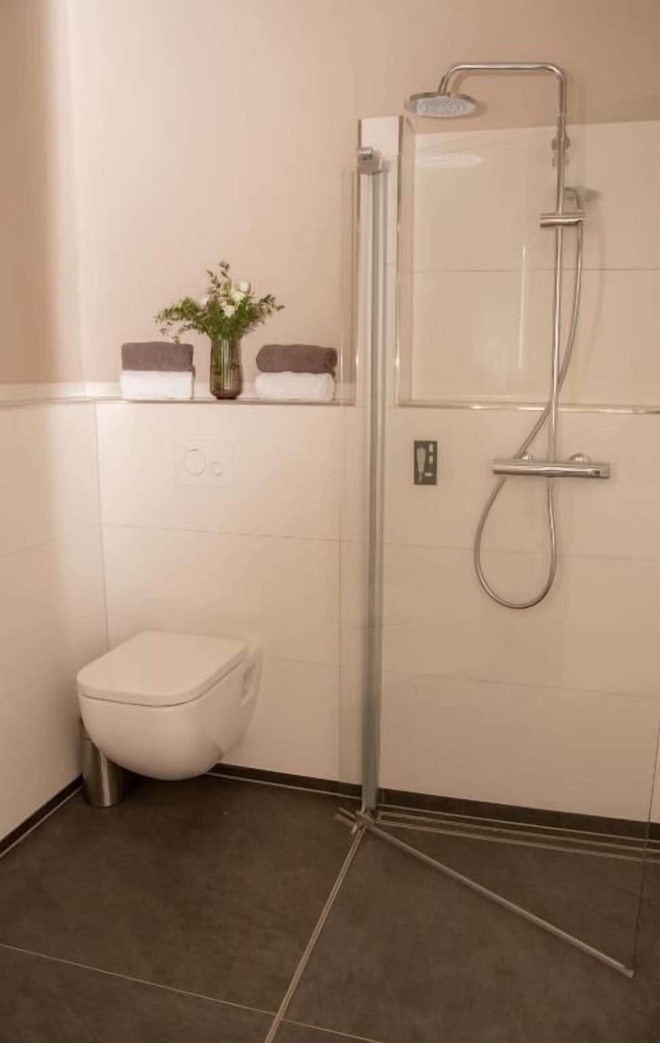 Standard Double Room | Bathroom | Shower, hair dryer, towels, soap