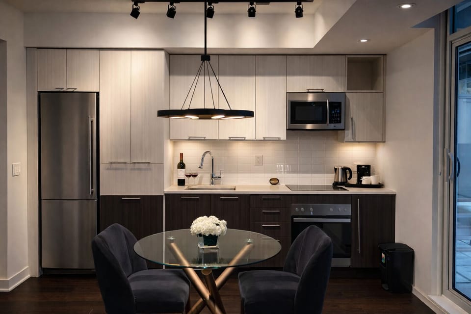 Signature Studio Suite, City View | Private kitchen | Fridge, microwave, oven, stovetop