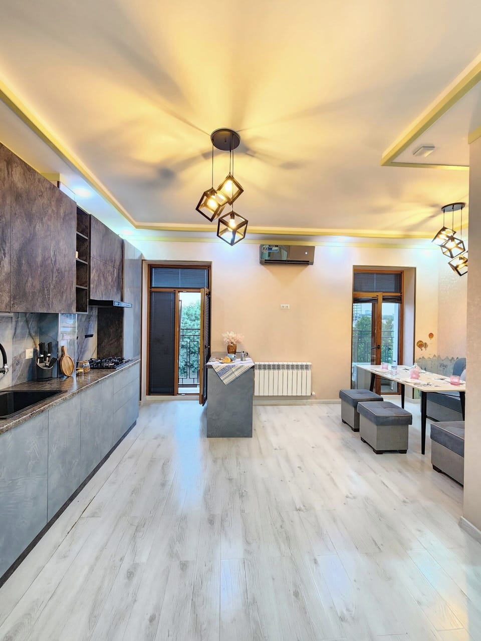 Classic Apartment, City View | Private kitchen