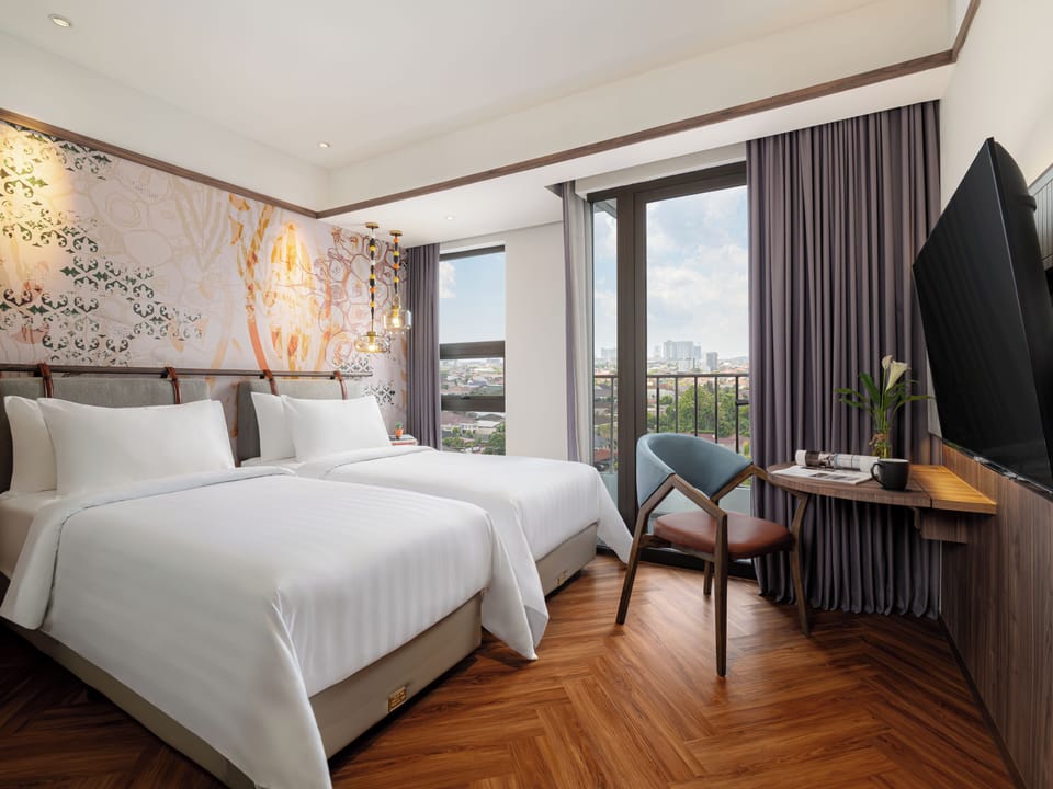 Superior Room, 2 Twin Beds | Premium bedding, minibar, desk, laptop workspace