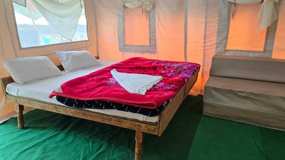 Double Bed Tents | Free WiFi